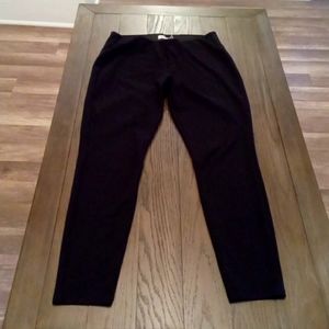 Black elastic waist skinny pants